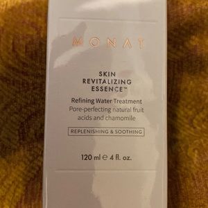 Monat Skin Revitalizing Essence